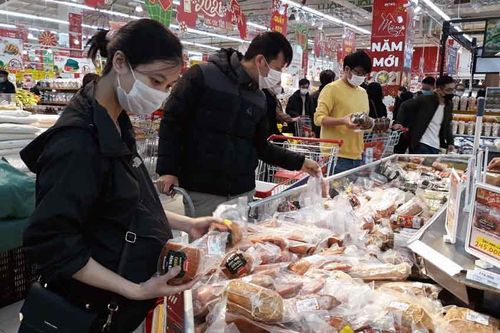 Hàng hóa ngày 30 Tết Nguyên đán Tân Sửu: Nguồn hàng dồi dào, không tăng giá đột biến
