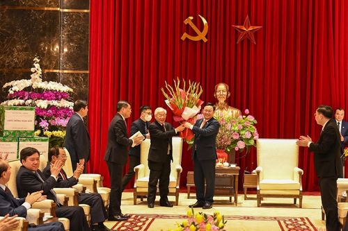 Tổng Bí thư, Chủ tịch nước Nguyễn Phú Trọng chúc Tết Đảng bộ, chính quyền và nhân dân Thủ đô Hà Nội