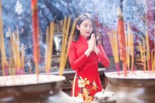 9 điều cần làm sáng mùng 1 Tết Tân Sửu để rước lộc vào nhà