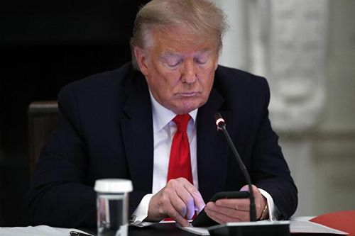 Ông Trump bị Twitter cấm vĩnh viễn ngay cả khi tái tranh cử năm 2024