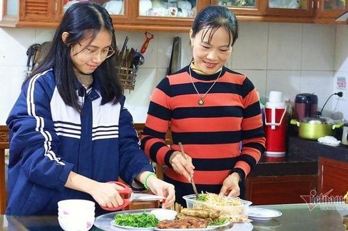 Hạnh phúc giản dị của cô giáo nuôi học trò đoạt giải quốc tế