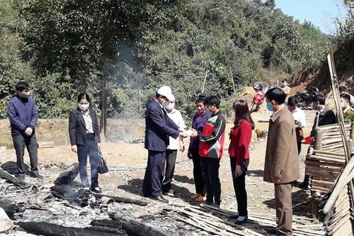 Tết đầm ấm, an vui!