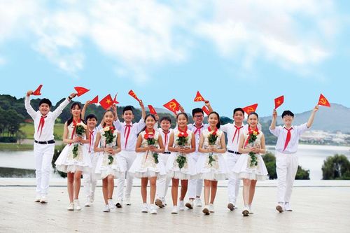Khát vọng mùa xuân - niềm tin với Đảng