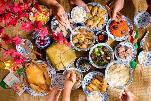Mâm cơm tất niên ba miền có gì khác nhau?