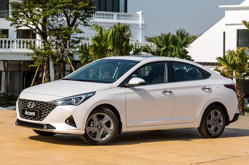 Người Việt mua ôtô trước Tết 2021 vượt xa năm ngoái