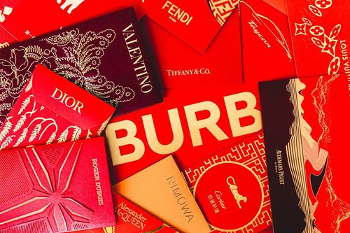 Khi Dior, Louis Vuitton làm bao lì xì Tết