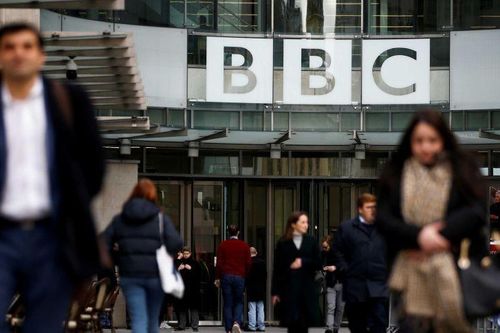 Trung Quốc thẳng tay cấm cửa kênh BBC World News, Anh-Mỹ nói gì?