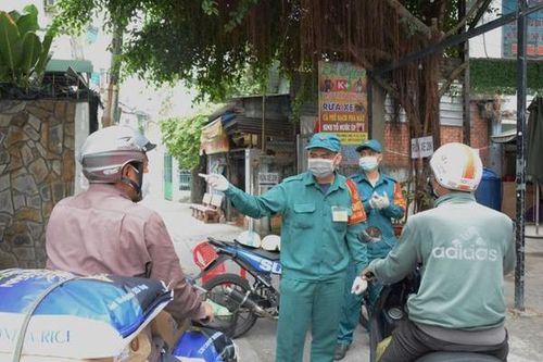 Phó Thủ tướng Trương Hòa Bình: TPHCM không được lơ là, chủ quan trong phòng chống dịch COVID-19