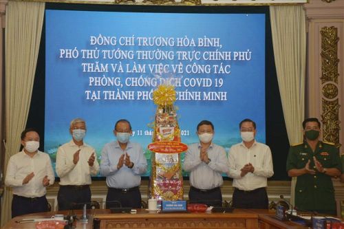 Phó Thủ tướng thường trực Trương Hòa Bình: Tập trung cao độ, không lơ là trong phòng chống dịch