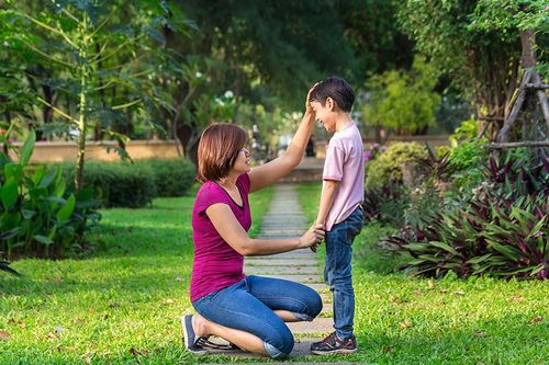 Bảy giá trị quan trọng cần dạy một đứa trẻ 10 tuổi