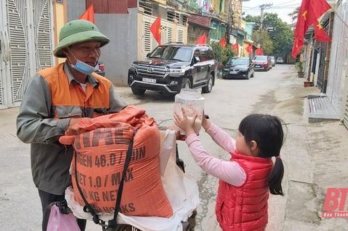 'Đầu năm mua muối…..'