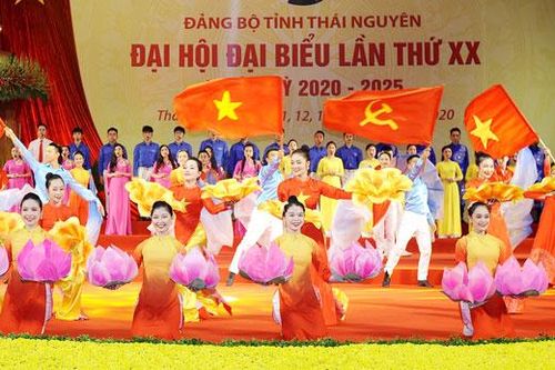 Tự hào những mùa Xuân có Đảng