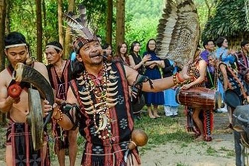 Người giữ hồn rừng núi Cơ Tu