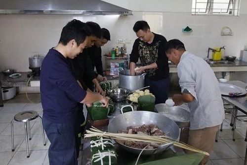 Chuyện về những người lính cứu hỏa đêm 30 Tết