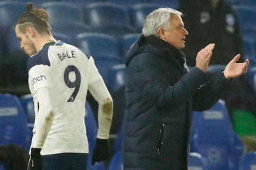 Jose Mourinho ngán ngẩm với Gareth Bale