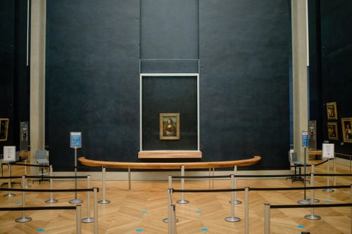 'Nàng Mona Lisa' cô đơn giữa đại dịch
