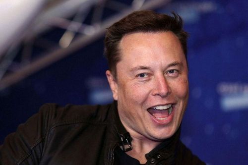 Những dòng tweet khuấy đảo thị trường của Elon Musk