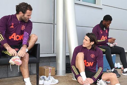 Tin bóng đá MU 13/2: MU vẫn quan tâm Erling Haaland. Hoãn gia hạn với Cavani và Mata