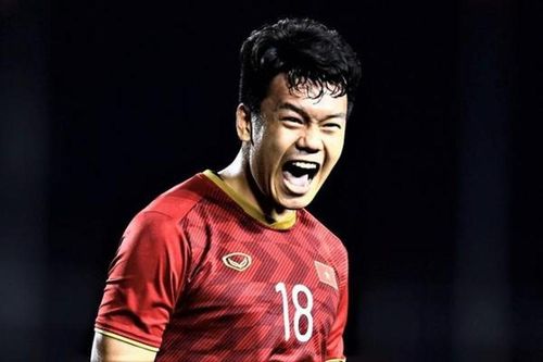 Tuyển thủ Nguyễn Thành Chung: 'Tết chỉ muốn quanh quẩn bên mẹ'