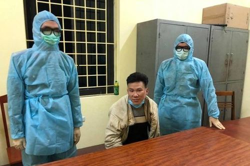 Về nhà ăn Tết, đối tượng trốn nã bị bắt giữ