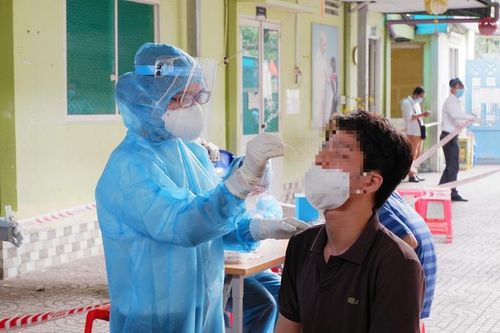 100% nhân viên Bệnh viện Mắt TP.HCM xét nghiệm âm tính Covid-19