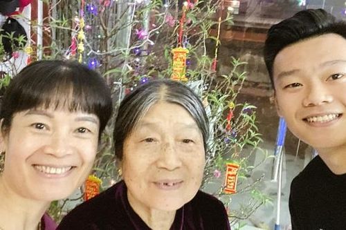 'Siêu trung vệ' Hà Nội FC tiết lộ kỷ niệm đáng nhớ nhất về Tết Nguyên Đán