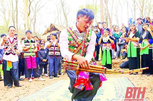 Khèn Mông – sức xuân nơi đại ngàn