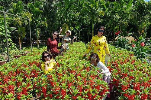 Du xuân tại làng nghề Trường Sơn
