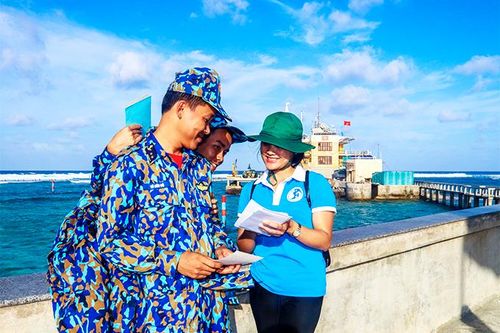 15 năm viết thư gửi lính đảo