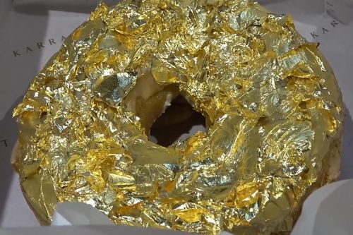 Bánh dát vàng 24K ở Thái Lan mỗi ngày chỉ bán 10 chiếc