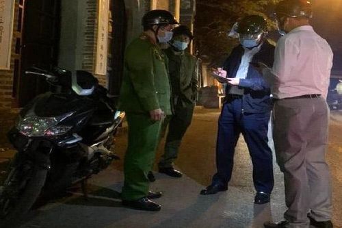 Xem xét xử phạt một đối tượng đốt pháo nổ