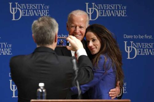 Những điều đặc biệt về Ashley, con gái của Tổng thống Joe Biden