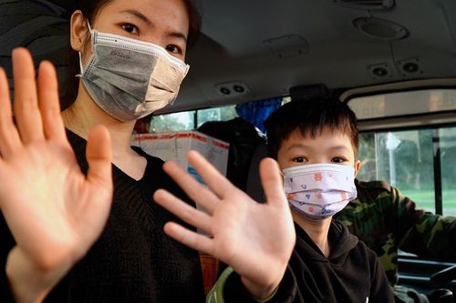 'Vợ con ở trong khu cách ly, Tết xa nhau là cảm giác khó tả'