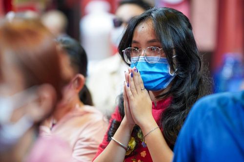 Chùa Ngọc Hoàng bỏ lễ buộc chỉ tơ hồng vì dịch bệnh