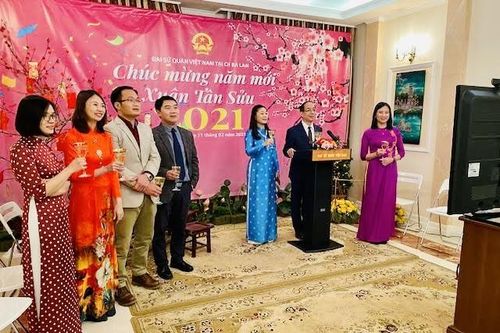 Người Việt hướng về quê hương trong dịp Tết cổ truyền