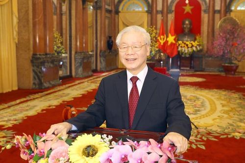 Phát huy sức mạnh và ý chí vươn lên của dân tộc