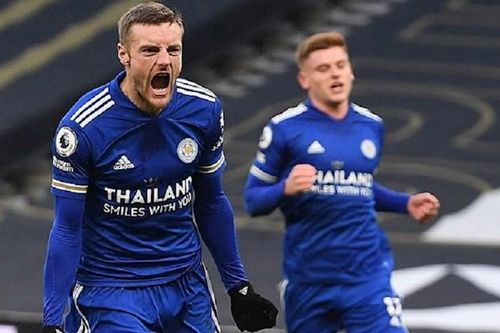 Jamie Vardy cán mốc ghi bàn ấn tượng sau trận thắng Liverpool