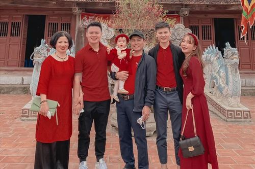 Sao bóng đá Việt du xuân, đón Tết bên gia đình