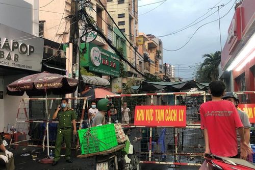 Mùng 3 Tết, TPHCM còn 21 điểm phong tỏa liên quan dịch COVID-19