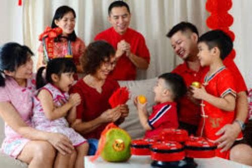 Mẹ chồng giữ ở lại ăn cơm tối mà tôi sợ đến mức vội vã lắc đầu rồi chạy thẳng, mặc kệ chồng con về sau