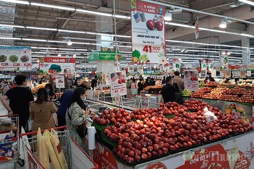 Siêu thị đắt khách chiều mùng 3
