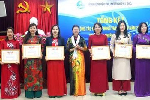 'Phụ nữ Đất Tổ - Duyên dáng áo dài'