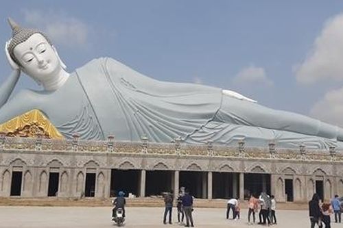 Đầu xuân thăm ngôi chùa có tượng Phật nằm lớn nhất Việt Nam