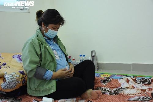 Tết xa nhà đầu tiên của những bà bầu trong khu cách ly nơi tâm dịch Hải Dương
