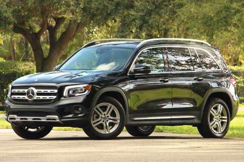 Gần 1,3 triệu xe Mercedes-Benz bị triệu hồi tại Mỹ vì lỗi phần mềm