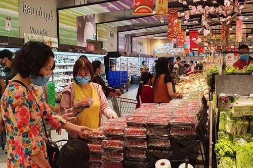 Thị trường Hà Nội ngày đầu năm mới: Hàng hóa phong phú, giá tăng nhẹ