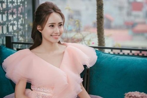 MC thời tiết VTV Xuân Anh: Tết mệt nhưng vui!