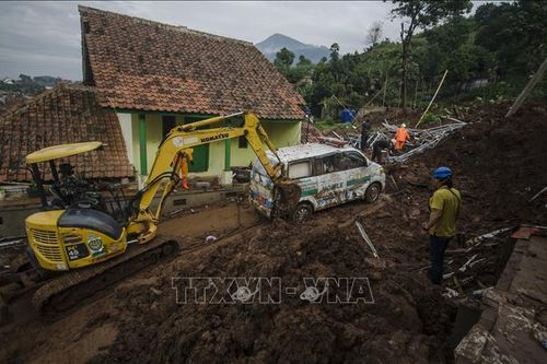 Lở đất tại Indonesia, ít nhất 4 người thiệt mạng