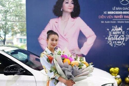 Bóc giá xế hộp NSƯT Tuyết Thu tậu nhân dịp sinh nhật