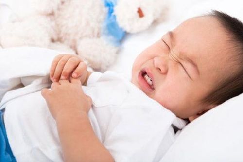 Những điều phụ huynh cần biết khi trẻ bị ngộ độc thức ăn